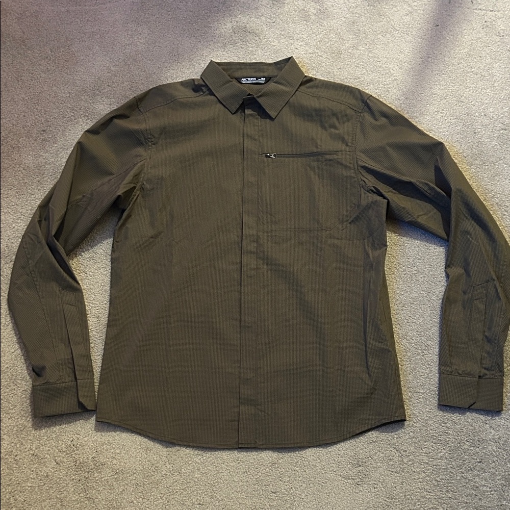 Arc'teryx Men's Green Button Down Shirt